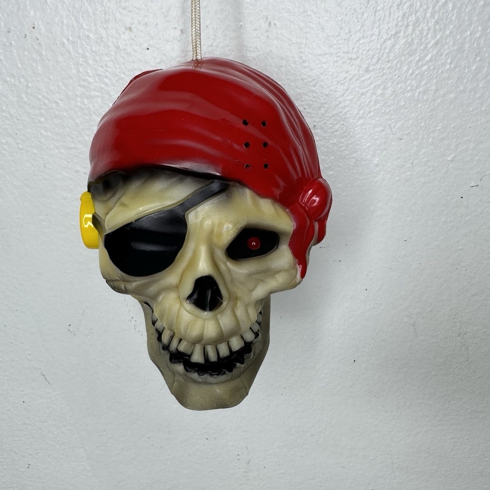 Trendmasters Halloween Strobie Skull Pirate Sound Light Chattering Jaw Works Vtg